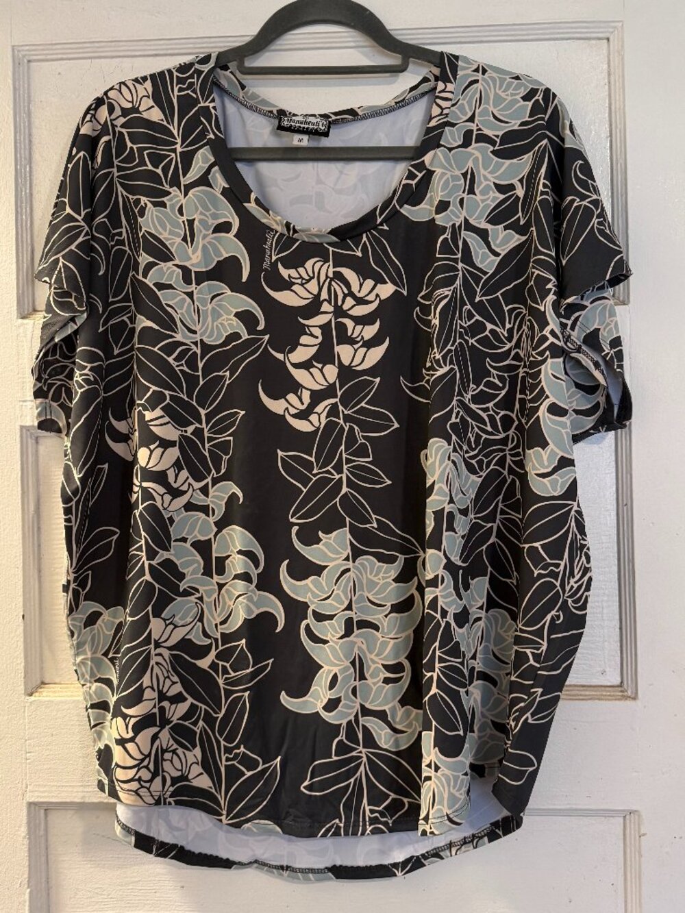 Manuhealii Kaimalino Top